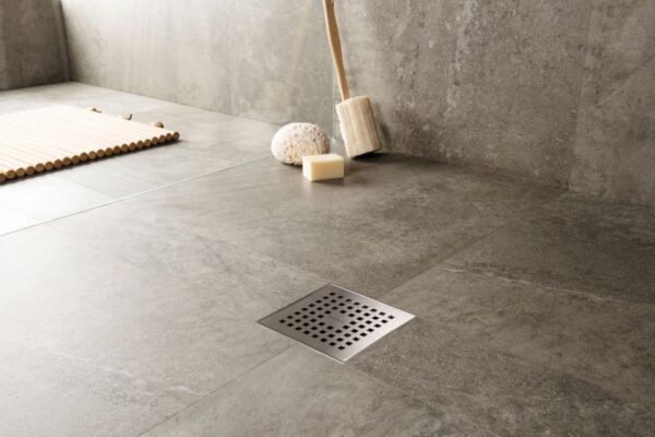 Easy-Drain-Shower-Drain-Bathroom-Aqua_Plus_mood_548.1-840x560